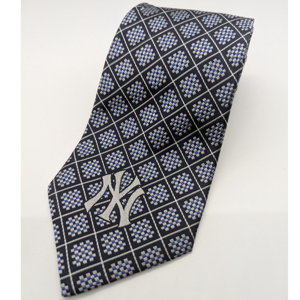 Eagles Wings MLB New York Yankees Silk Tie Navy Blue Geometric Diamond Logo Mens